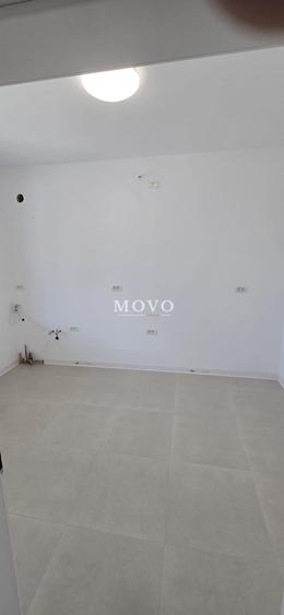 Duplex cu 4 camere cu Canalizare în Giroc