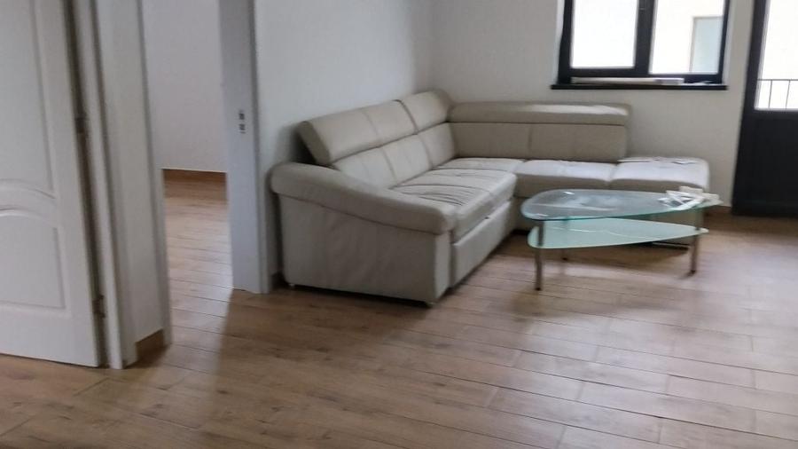 Apartament cu 3 camere în Humulești
