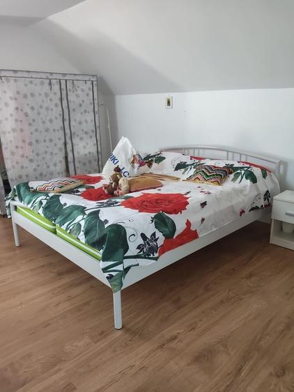 Casă individuală cu 3 camere cu Canalizare în Nord-Est