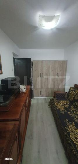 Apartament cu 3 camere semidecomandat, mobilat în Central