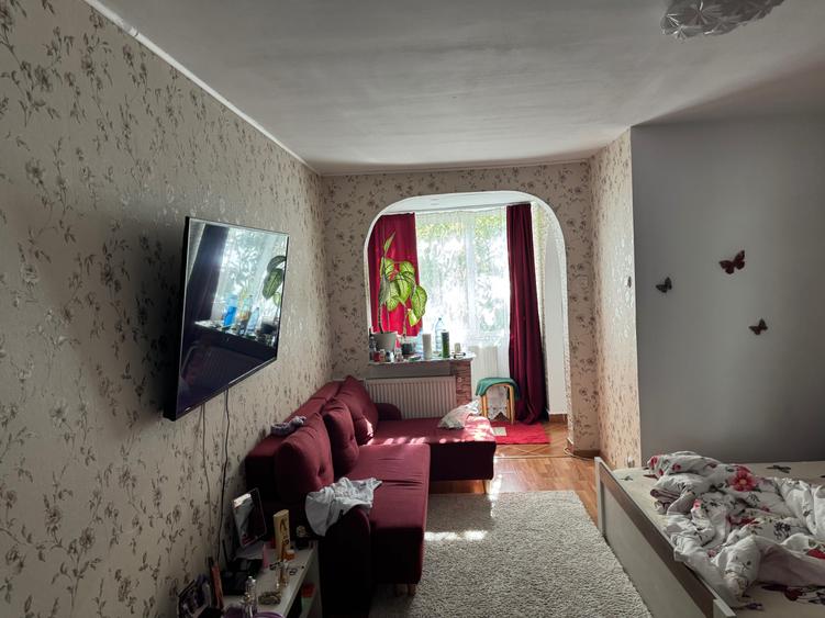 Garsonieră semidecomandată în Titan