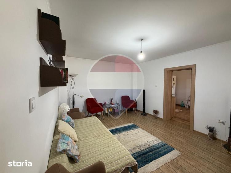 Casă cu 4 camere cu Teren 4204 Mp în Tătărăști