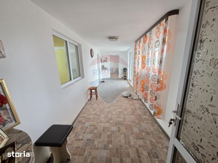 Casă cu 3 camere cu Teren 1000 Mp în Țifești