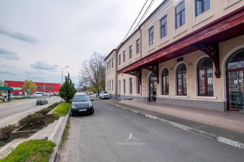 Apartament cu 2 camere decomandat, mobilat în Semicentral