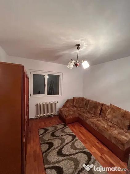 Apartament cu 3 camere decomandat în Mărăști