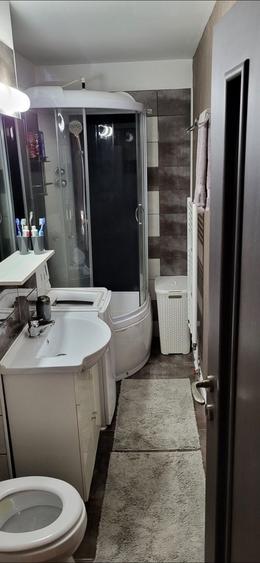 Apartament cu 2 camere decomandat în 22 Decembrie