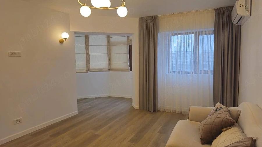 Apartament cu 3 camere decomandat în Faleză