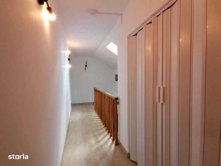 Casă cu 4 camere în Bună Ziua
