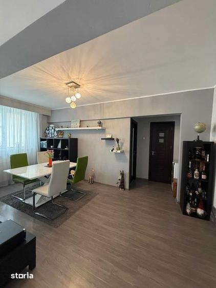 Apartament cu 3 camere în Drumul Taberei