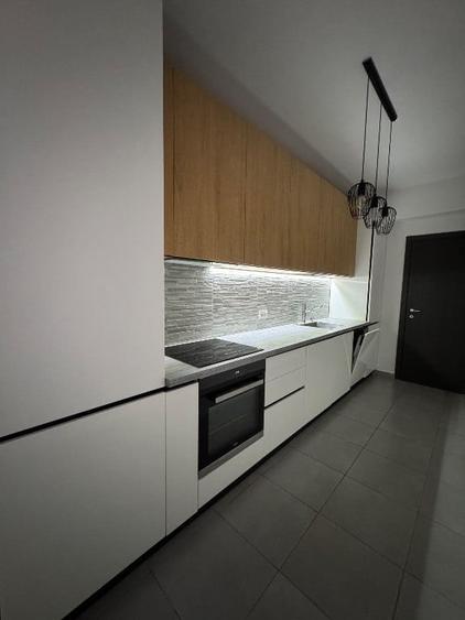 Apartament cu 2 camere decomandat în Lacul Morii
