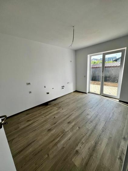 Duplex cu 4 camere cu Canalizare în Ampoi 3