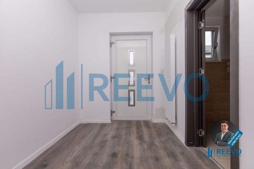 Duplex cu 4 camere cu Canalizare în Valea Budului
