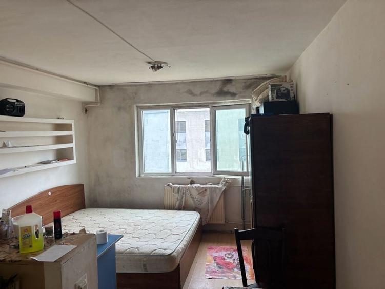 Garsonieră decomandată în Calea Moinești