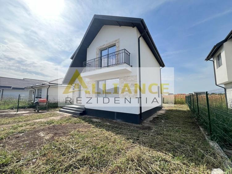 Vila de vanzare-4 camere-2 bai-Teren 350 MP - 2