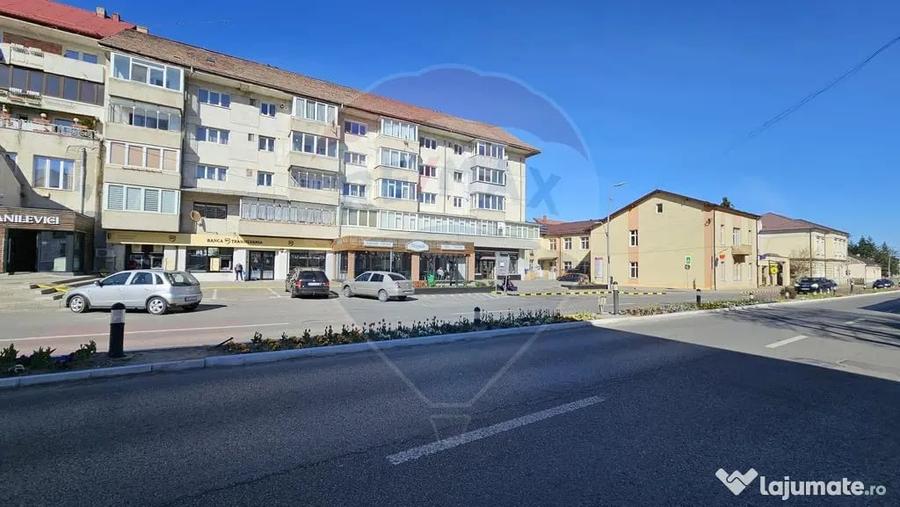 Apartament cu 2 camere decomandat în Ultracentral