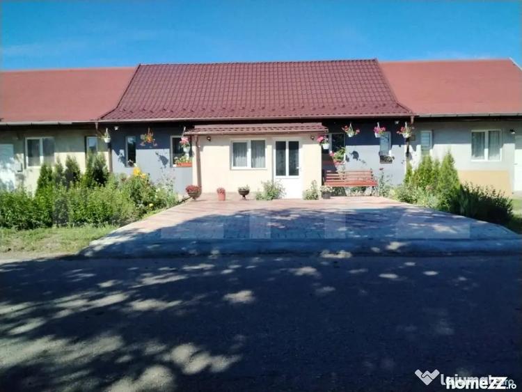 Casă cu 4 camere cu Teren 388 Mp în Siret