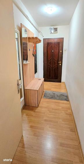 Apartament cu 3 camere decomandat în Independenței