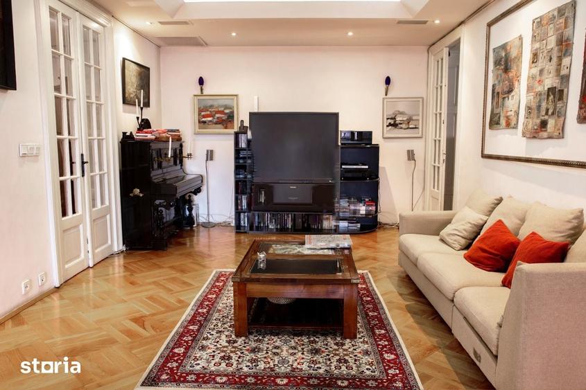 Apartament cu 7 camere în Victoriei