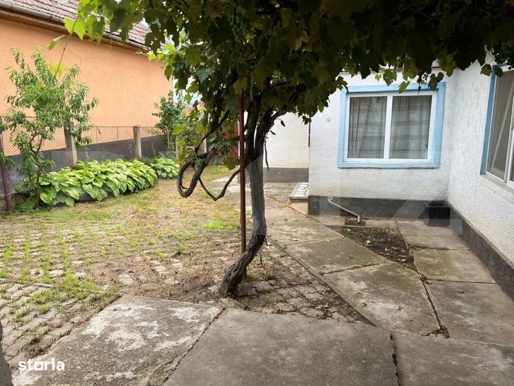 Casă cu 3 camere în Aronești