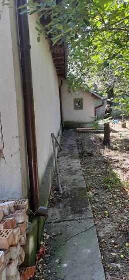 Casă cu 4 camere în Meri