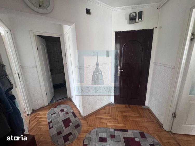 Apartament 2 camere de vanzare Tractorul, str. Bronzului - 3