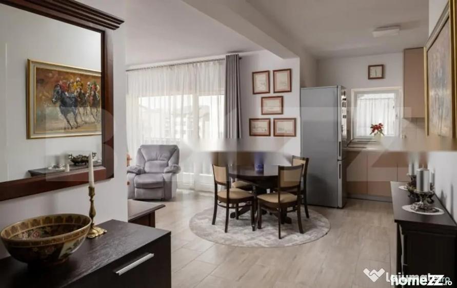 Apartament cu 3 camere decomandat în Tractorul