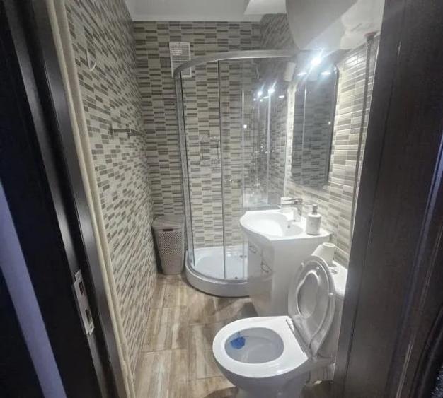 Apartament cu 2 camere semidecomandat, mobilat în Gara de Nord