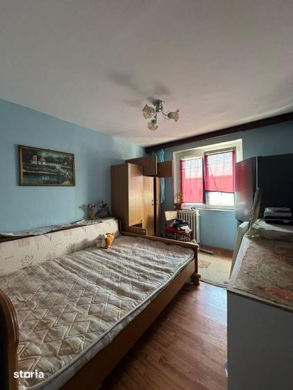 Apartament cu 3 camere decomandat în Dristor