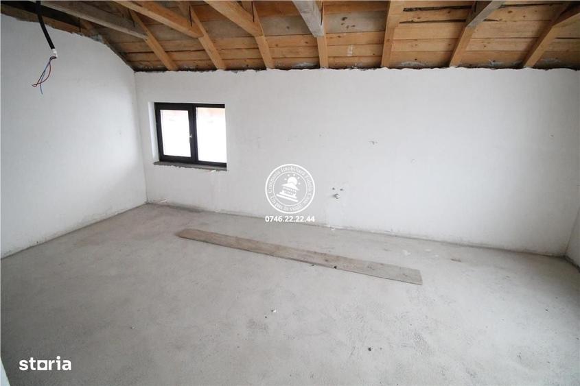 Casă cu 4 camere în Dancu