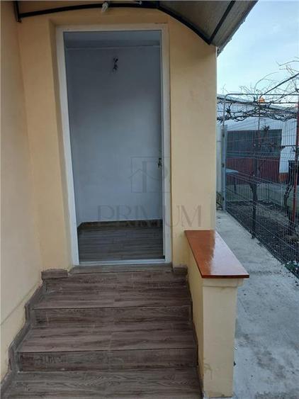 Duplex cu 4 camere cu Canalizare în Plopi