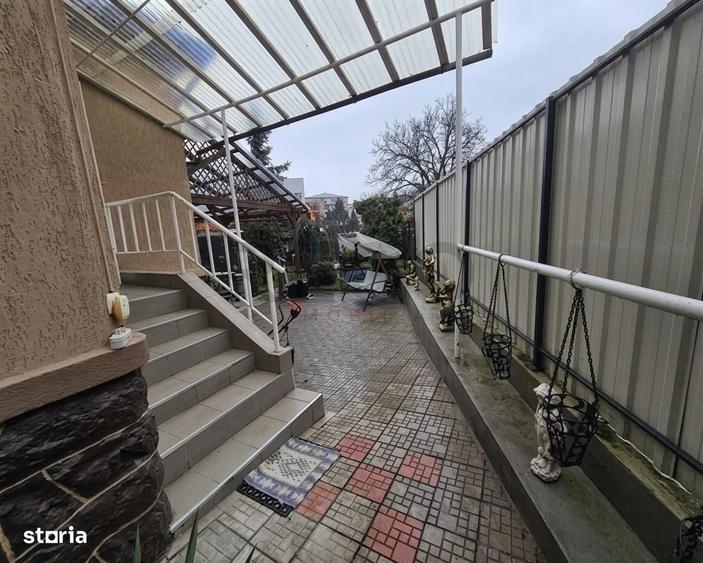 Casă cu 3 camere în Central