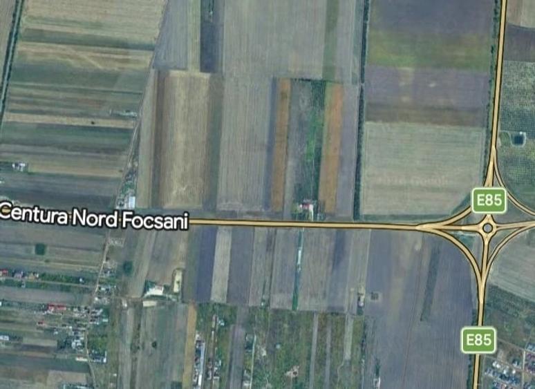 Teren de 13500 mp, în Obor