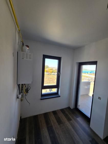Apartament cu 2 camere în Micro 17