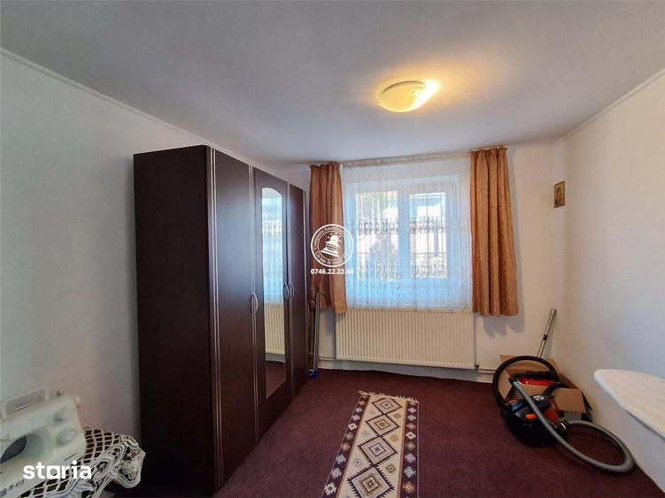 Casă cu 6 camere cu Teren 808 Mp în Lețcani