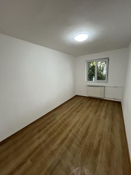Apartament cu 3 camere în Ostroveni
