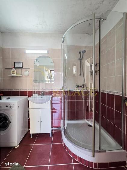 Casă cu 6 camere cu Teren 1152 Mp în Sinaia