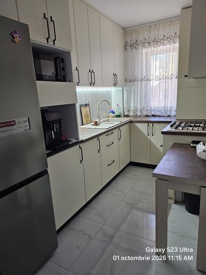 Apartament cu 3 camere în Mănăstirea Doamnei