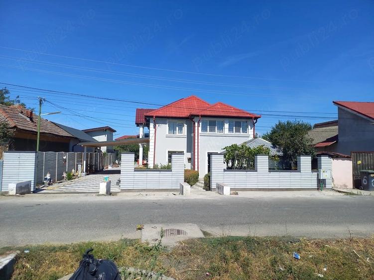 Casă cu Teren 850 Mp în Podari