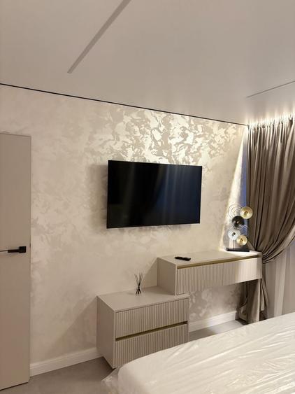 Apartament cu 3 camere decomandat în Școlilor
