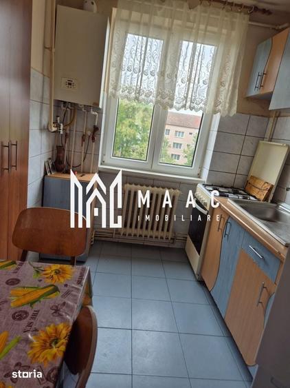 Apartament cu 4 camere decomandat, mobilat în Cedonia
