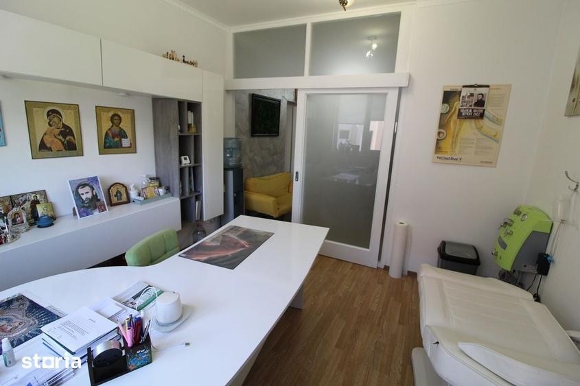 Spațiu comercial, de 40 mp, în Central