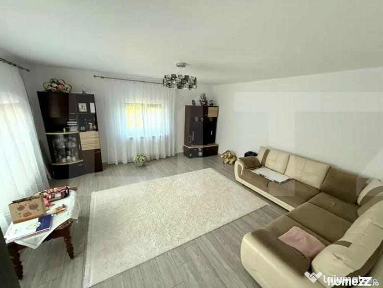 Casa spa?ioasa cu teren de 2100 mp ?i livada Brehui - 4