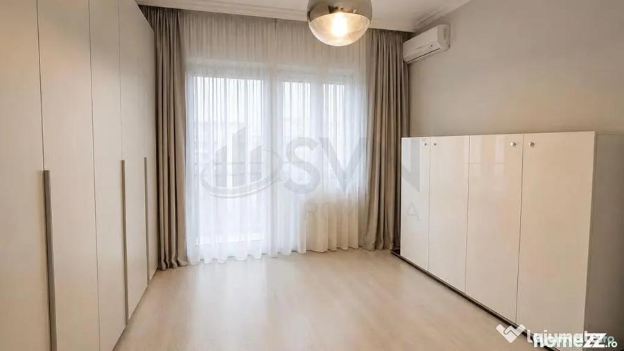 Apartament cu 5 camere decomandat în Central