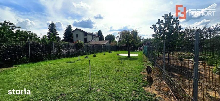 Casă cu 5 camere cu Teren 885 Mp în Ghioroc