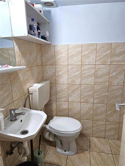 Casă cu 5 camere cu Teren 585 Mp în Rogerius
