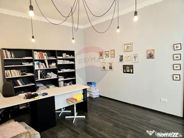 Spațiu comercial, de 55 mp, în Central