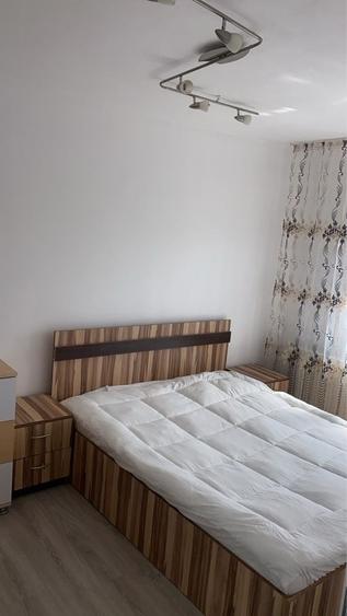 Apartament cu 3 camere decomandat în Exterior Vest