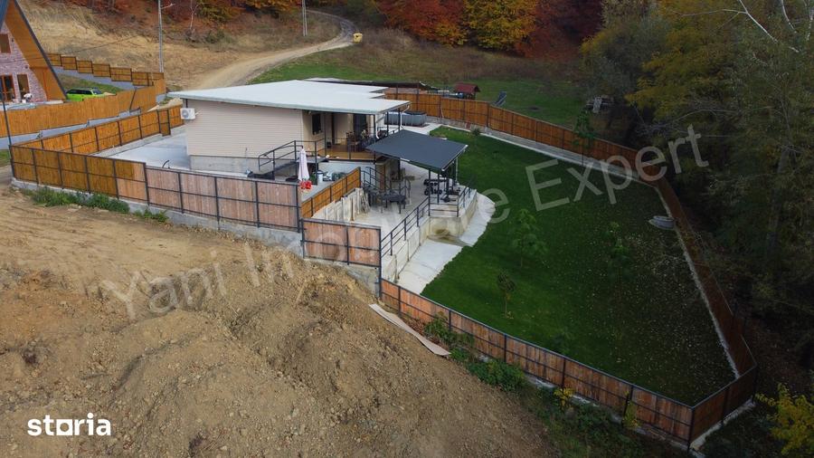 Casă cu 3 camere cu Teren 900 Mp în Central