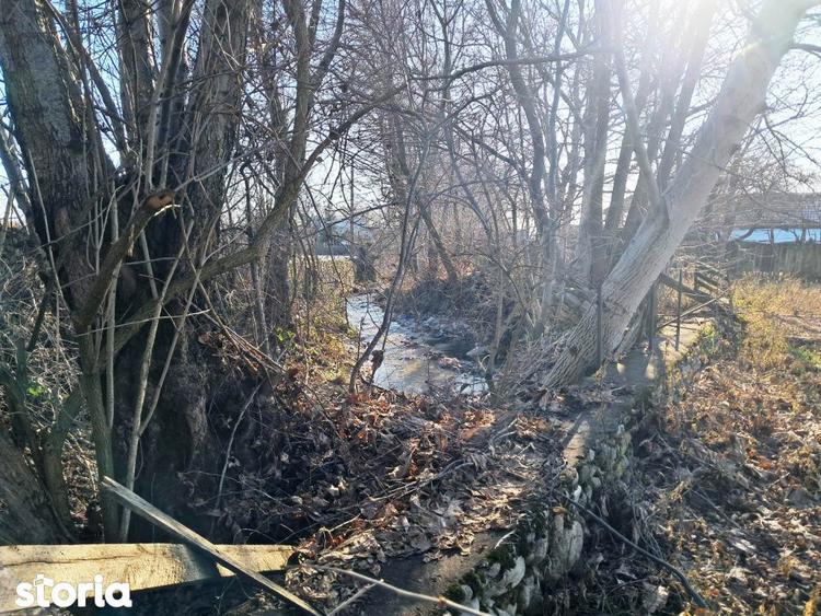 Casă cu 3 camere cu Canalizare în Polovragi