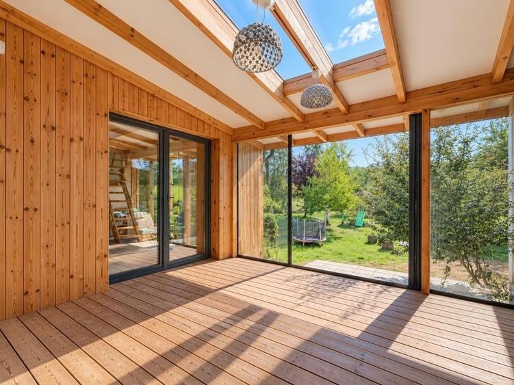Casă cu 4 camere cu Teren 1534 Mp în Piscu